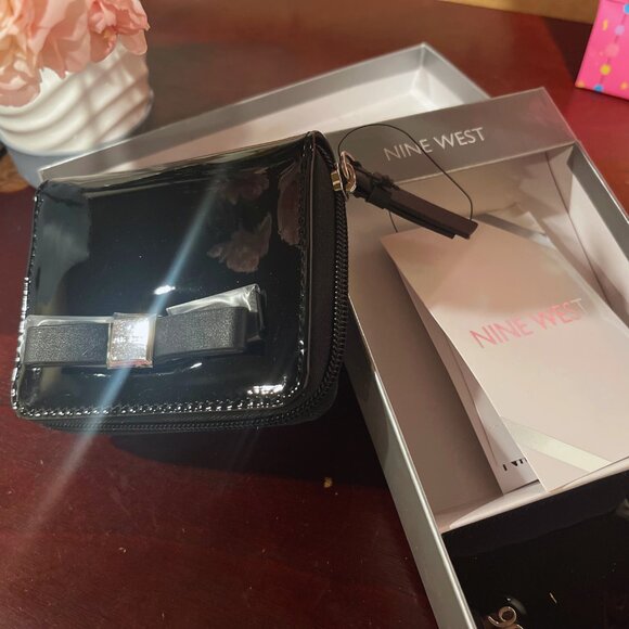 NWT Nine West Black Zip Wallet with Cardholder & Cash Holder - Picture 2 of 4